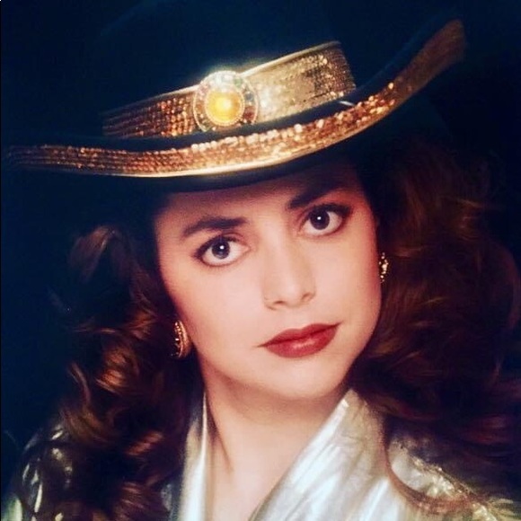 “OFFERS ACCEPTED” - Picture 10 of 15